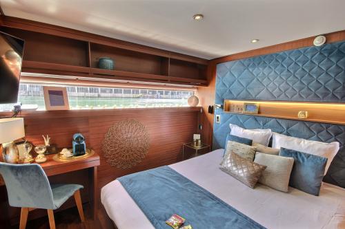 VIP Paris Yacht Hôtel