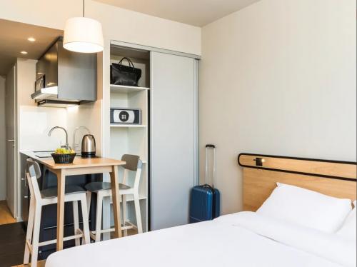 ADAGIO ACCESS SACLAY PALAISEAU ADAGIO ACCESS SACLAY PALAISEAU