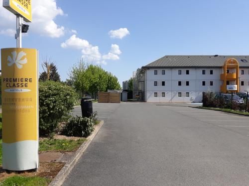 PREMIERE CLASSE ORLEANS OUEST LA CHAPELLE ST MESMIN