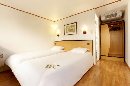 KYRIAD DIRECT Nancy Essey