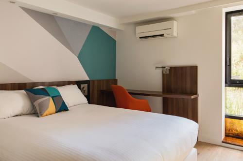 Holiday Inn Marseille Airport